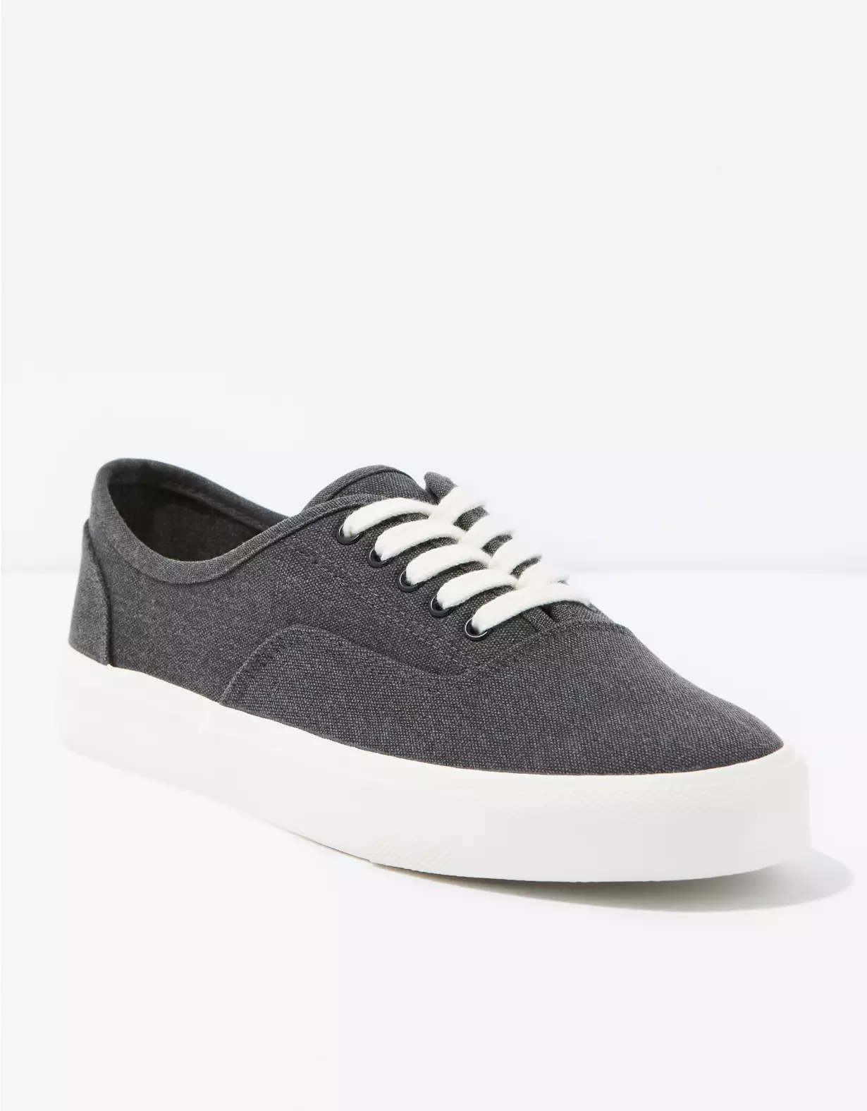 AE Men's Classic Canvas Sneaker 1 AE Men's Classic Canvas Sneaker