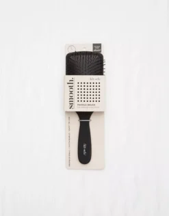 Aerie Kitsch Paddle Brush -Aerie Fashion Shop 0845 5940 073 b
