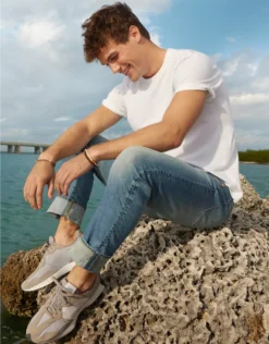 AE Super Soft Legend T-Shirt