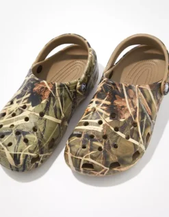 Crocs Men's Classic Realtree Clog -Aerie Fashion Shop 7213 7185 966 b