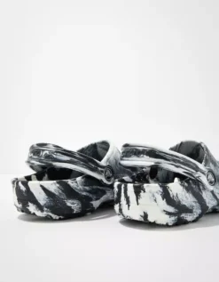 Crocs Classic Marbled Clog -Aerie Fashion Shop 7213 7186 900 d1
