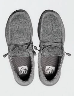 Reef Men's Cushion Coast Shoe -Aerie Fashion Shop 7213 7448 006 d1