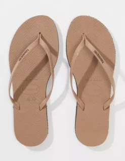 Havaianas You Metallic Flip-Flop 4 Havaianas You Metallic Flip-Flop -Aerie Fashion Shop 7413 5695 207 b